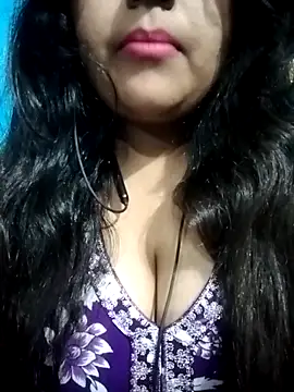 Love-Veronica online show from February 2026 01:23:01 PM