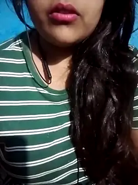 Love-Veronica online show from April 2026 05:36:02 PM