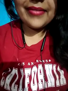 Love-Veronica online show from April 2026 06:14:02 PM