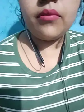 Love-Veronica online show from July 2026 06:40:01 PM