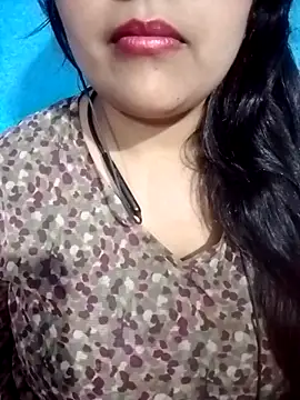 Love-Veronica online show from May 2026 01:59:02 PM