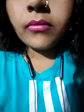 Love-Veronica online show from February 2026 09:30:01 AM