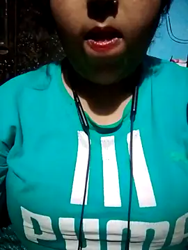 Love-Veronica online show from March 2026 06:00:01 PM