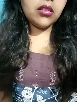Love-Veronica online show from May 2026 06:32:02 PM