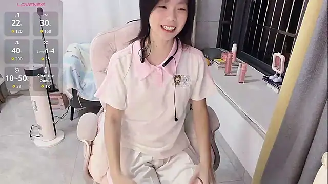 Lena-yyds online show from November 2025 07:47:01 PM