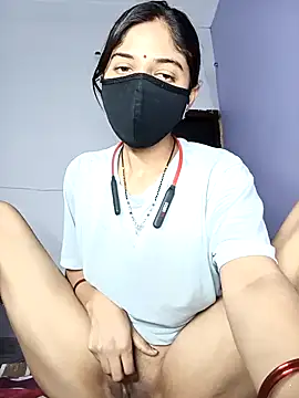 Amzing-Couple online show from October 2025 05:00:02 PM