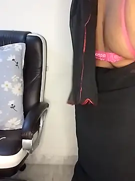 Sexy Radhikaa online show from May 2026 11:25:01 PM