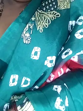 Sexy Radhikaa online show from March 2026 04:45:01 PM