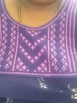 Sexy Radhikaa online show from December 2025 05:00:02 AM