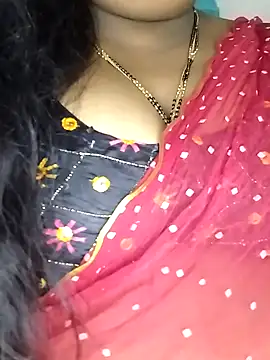 Sexy Radhikaa online show from March 2026 06:33:02 PM