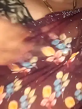 Sexy Radhikaa online show from November 2025 01:33:02 PM