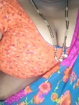 Sexy Radhikaa online show from February 2026 02:29:01 PM