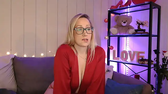 Lyscoquine online show from March 2026 12:23:01 PM