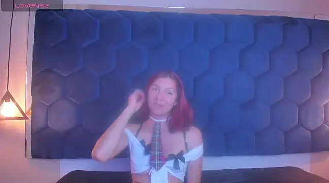 EndlessNightfx online show from January 2025 06:35:01 PM