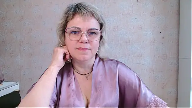 sweetsunset11 online show from April 2026 01:03:01 PM