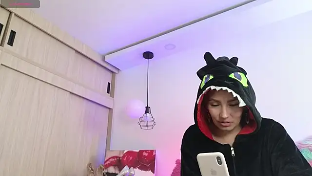 Carol love0411 online show from February 2026 01:46:02 PM