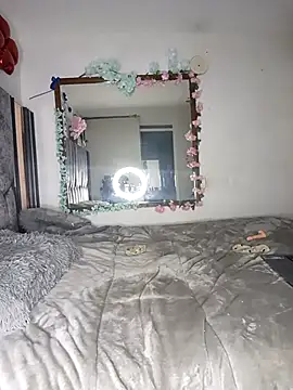 laura arias018 online show from October 2025 06:01:02 AM