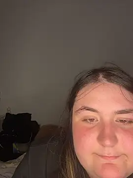 hotiee online show from April 2026 07:29:01 PM