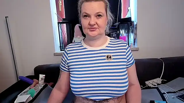 Inked blondi online show from April 2026 02:24:01 PM