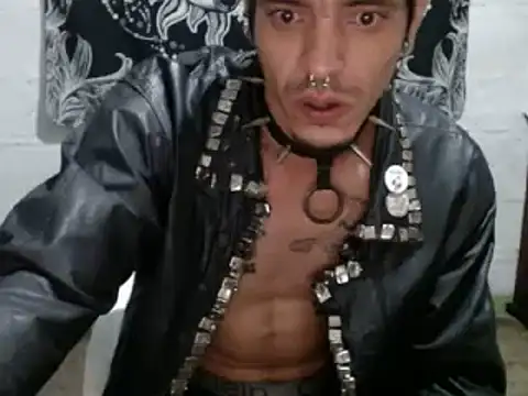 tayler punk noise online show from December 2024 01:07:02 AM