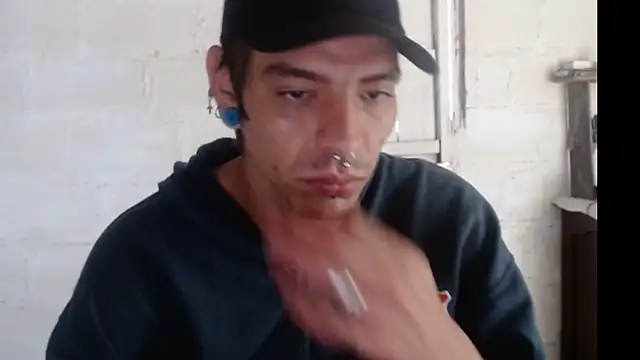 tayler punk noise online show from January 2025 02:40:02 PM