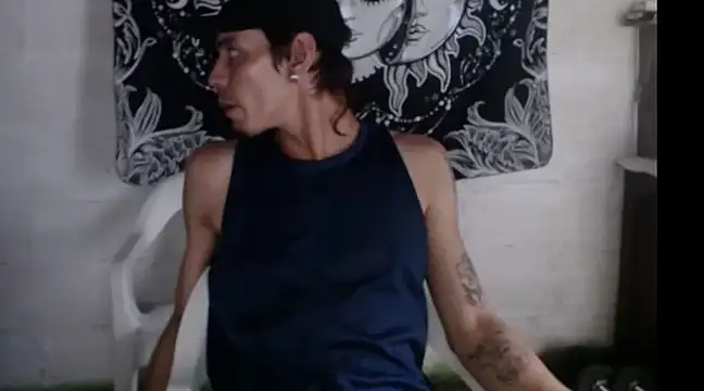 tayler punk noise online show from December 2024 10:12:01 PM