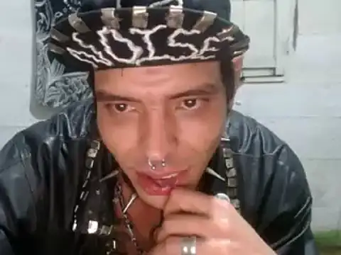 tayler punk noise online show from January 2025 03:32:02 AM