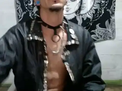 tayler punk noise online show from December 2024 06:29:01 PM