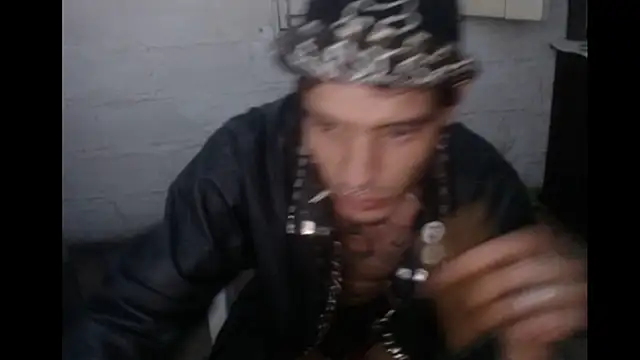 tayler punk noise online show from February 2025 01:02:01 AM