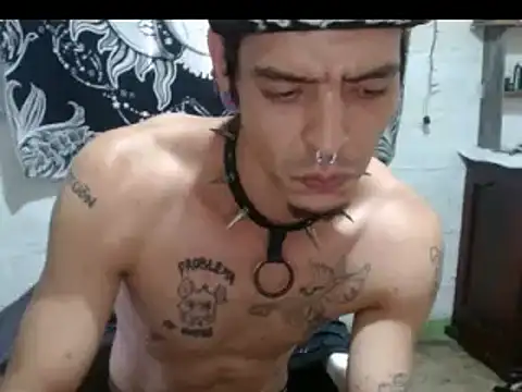 tayler punk noise online show from December 2024 08:04:01 PM