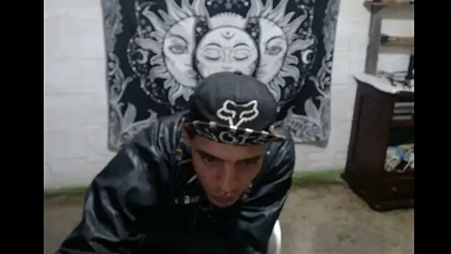 tayler punk noise online show from January 2025 03:30:02 AM