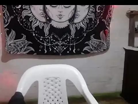 tayler punk noise online show from December 2024 11:09:02 PM