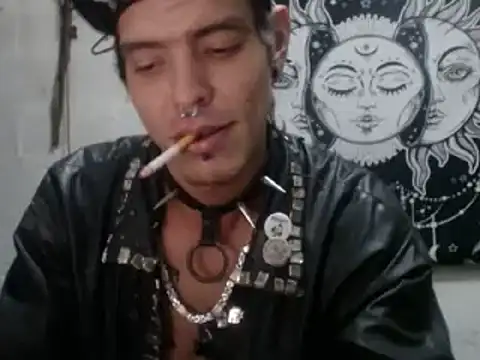 tayler punk noise online show from January 2025 01:09:02 AM