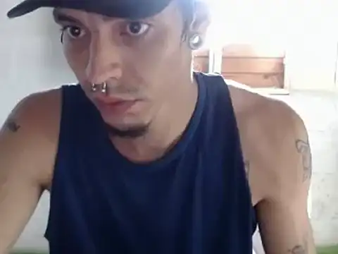 tayler punk noise online show from December 2024 05:23:02 PM