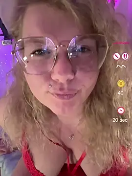 CurvyAnonymousGirl89 online show from May 2026 06:46:02 PM