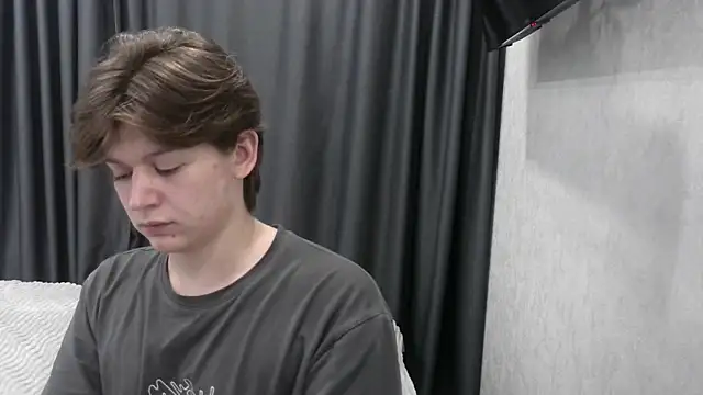 W N G S online show from October 2025 09:38:01 PM