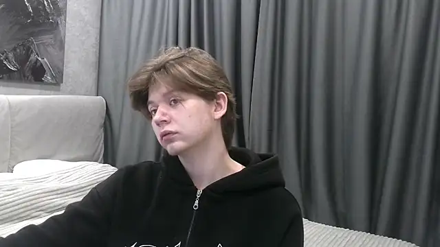 W N G S online show from October 2025 03:18:02 AM