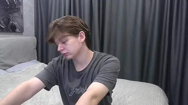 W N G S online show from October 2025 06:53:02 PM