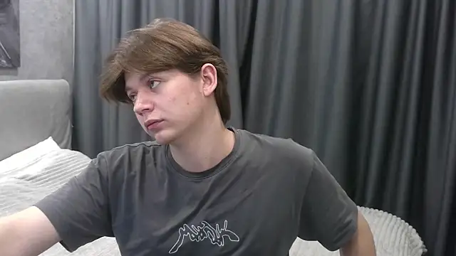 W N G S online show from October 2025 09:37:01 PM