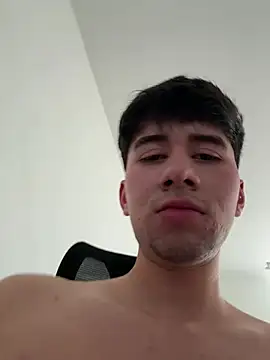 Whike Dark online show from April 2026 10:33:02 PM