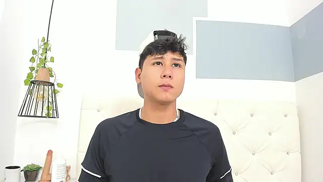 RaidenBoy1 online show from February 2025 07:49:01 PM