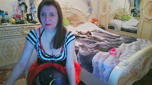 Debra Phoenix online show from April 2026 10:17:02 PM