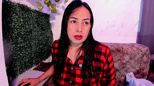 MeleekXXX  online show from April 2026 08:43:01 PM