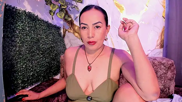Snapshot of MeleekXXX_ chatting on May 2026 08:04:02 PM MeleekXXX online show from May 2026 08:04:02 PM