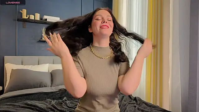 Snapshot of Emma_Rolland chatting on February 2025 11:53:02 PM Emma Rolland online show from February 2025 11:53:02 PM