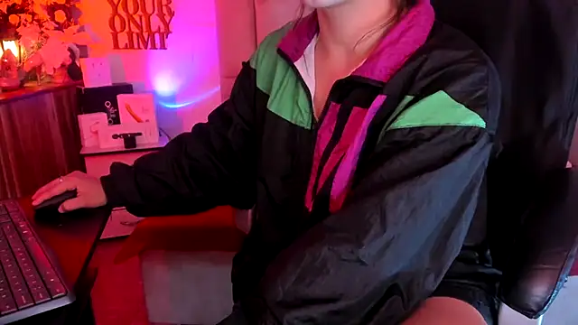 Snapshot of natacha__black_ chatting on February 2025 04:02:01 PM natacha black online show from February 2025 04:02:01 PM