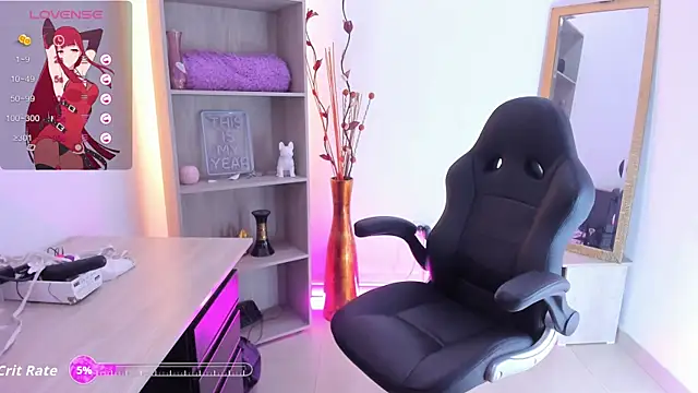 Evangeline johns online show from November 2025 08:20:02 PM