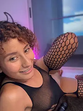 Snapshot of varenkaivanova_22 chatting on January 2025 11:28:02 AM varenkaivanova 22 online show from January 2025 11:28:02 AM