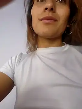 Snapshot of varenkaivanova_22 chatting on January 2025 03:29:02 AM varenkaivanova 22 online show from January 2025 03:29:02 AM