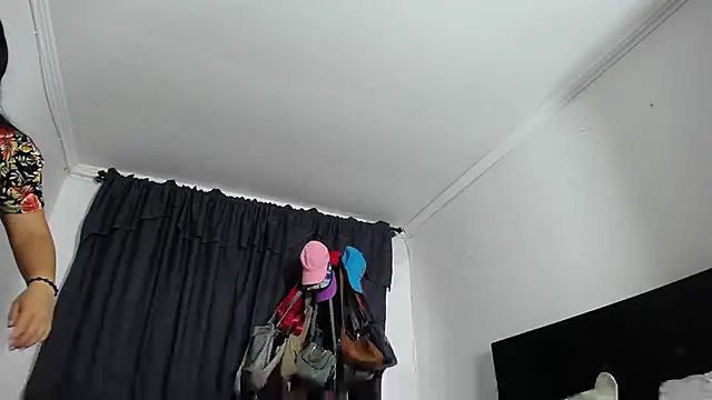 Snapshot of princehermosa44 chatting on October 2025 09:05:01 PM princehermosa44 online show from October 2025 09:05:01 PM